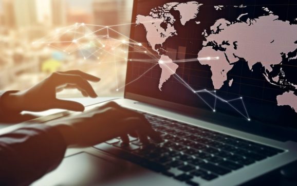 Management International : Pourquoi ça Cartonne en 2025 ?